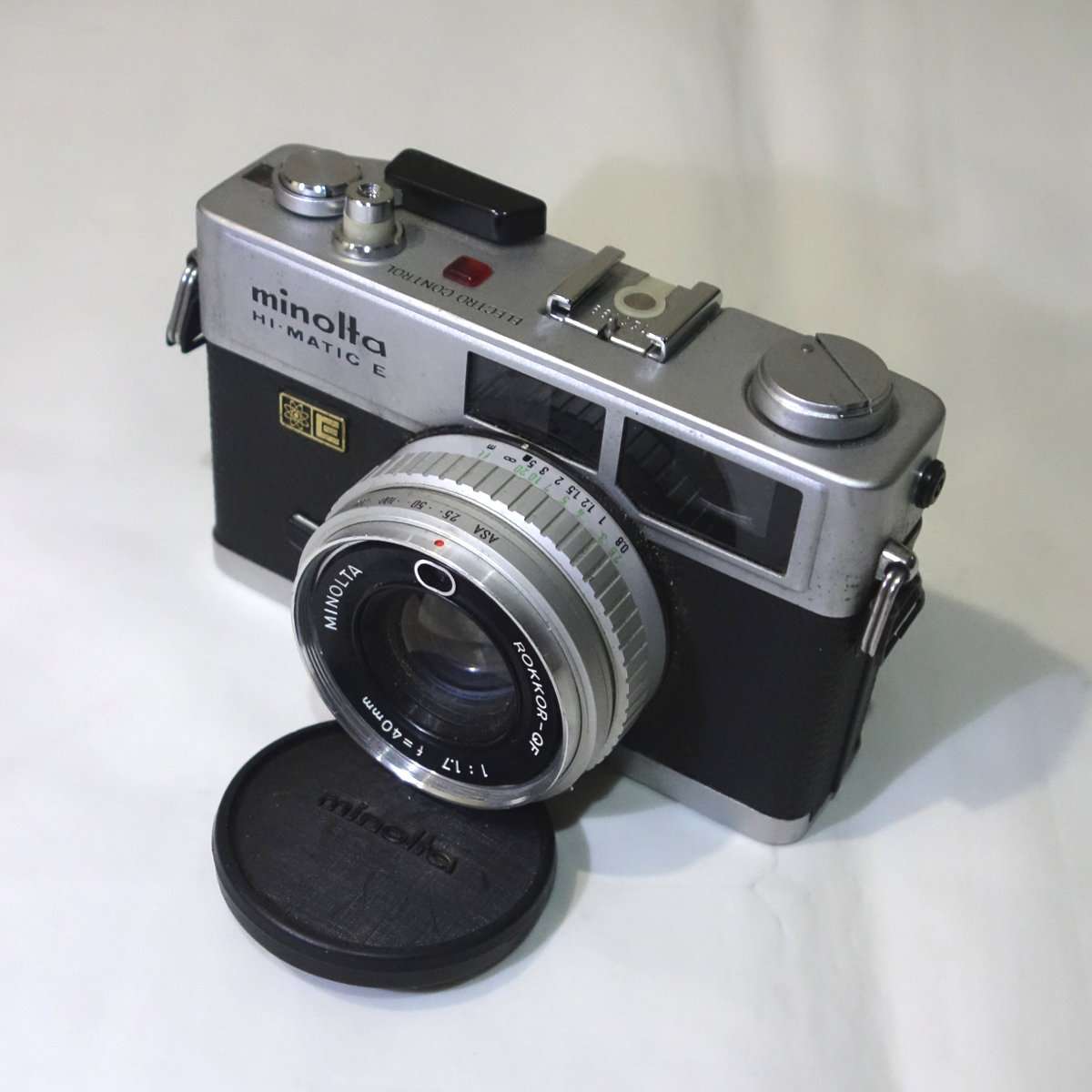 カメラ】ミノルタ Hi-Matic Eの2台目として色違いのシルバーを手に入れ