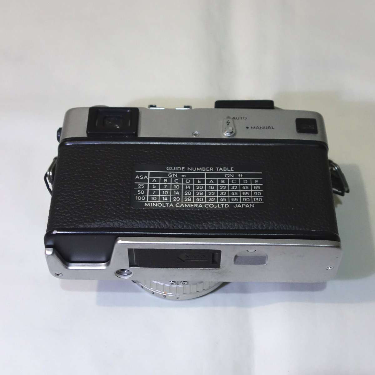 カメラ】ミノルタ Hi-Matic Eの2台目として色違いのシルバーを手に入れ