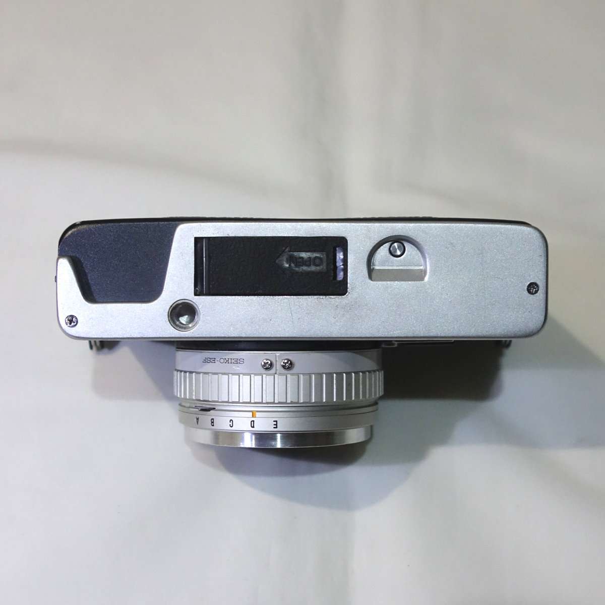 ミノルタ MINOLTA HI-MATIC E シルバー カメラ】ミノルタ Hi-Matic Eの2台目として色違いのシルバーを手に入れ