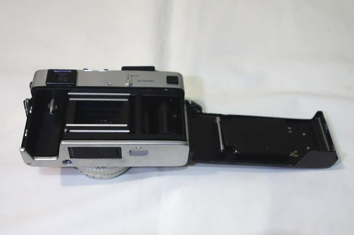 ミノルタ MINOLTA HI-MATIC E シルバー カメラ】ミノルタ Hi-Matic Eの2台目として色違いのシルバーを手に入れ