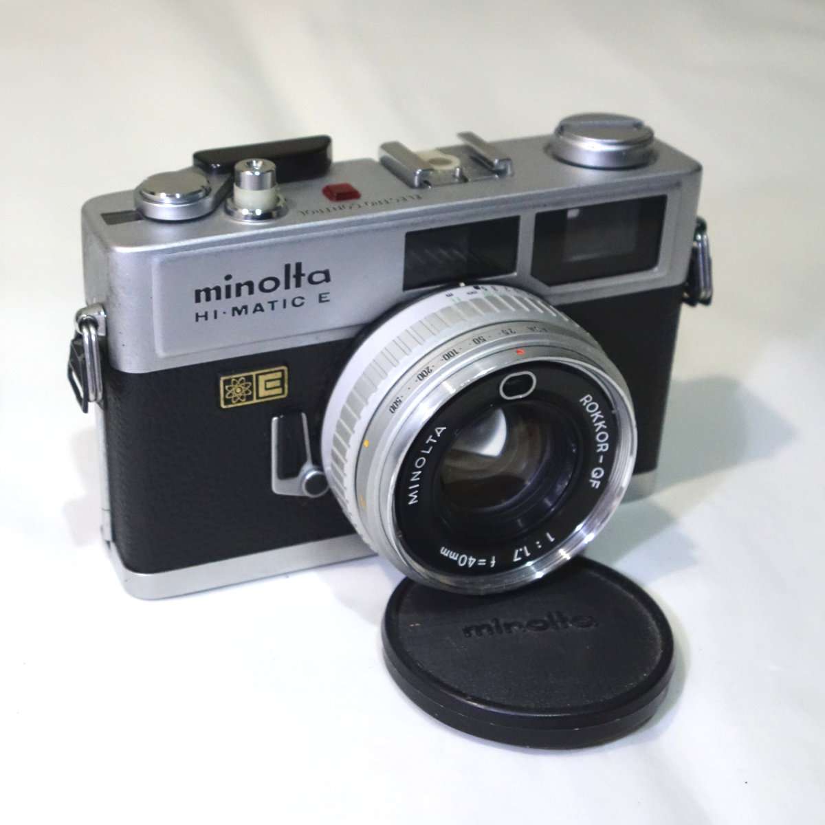 ミノルタ MINOLTA HI-MATIC E シルバー カメラ】ミノルタ Hi-Matic Eの2台目として色違いのシルバーを手に入れ