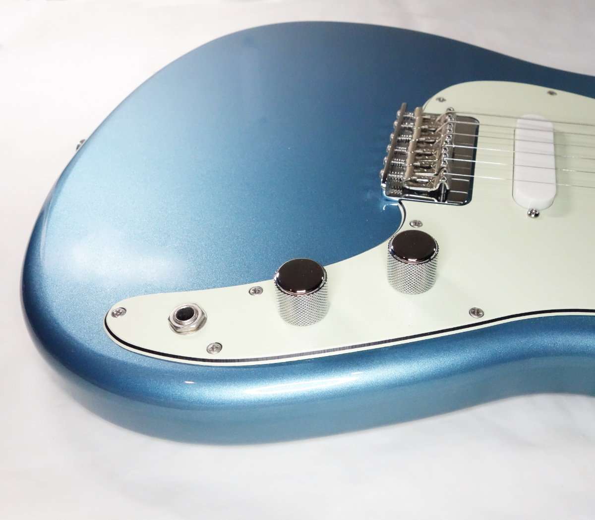 ギター改造】Fender Duo-Sonicのボリュームノブをストラトタイプに変更